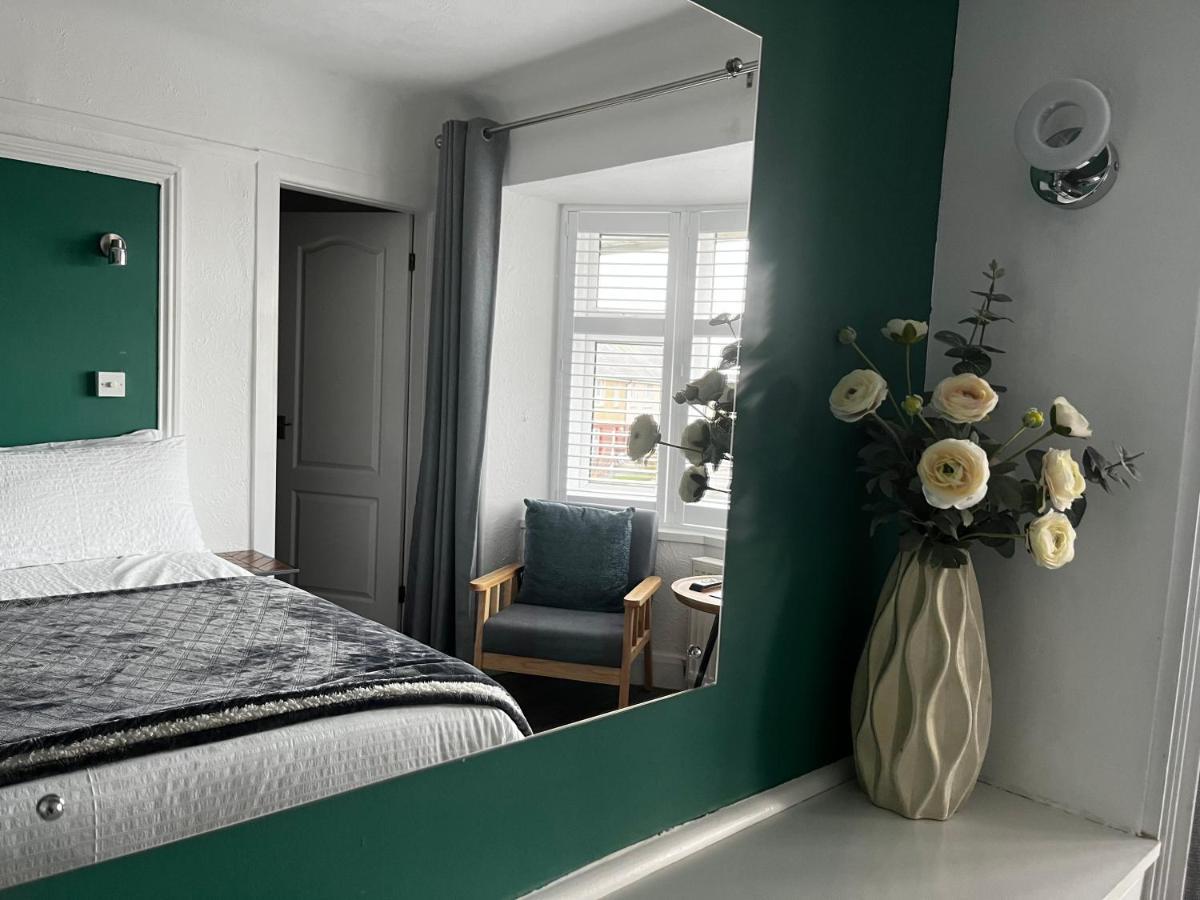 Orient B&B Holyhead Zewnętrze zdjęcie